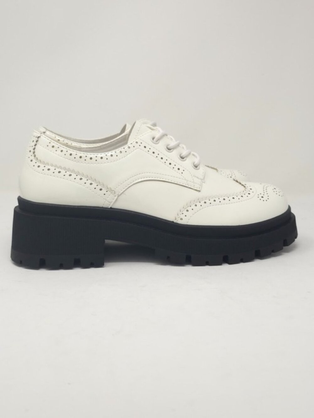 White Chunky Faux Leather Platform Oxford Lace Up Lug Sole Brogue - Picture 3 of 10